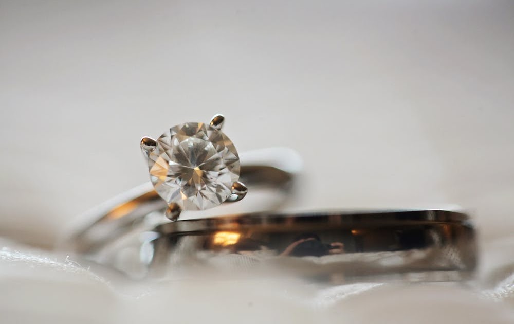 Do Diamonds burn or melt? Science,Facts and General Truth