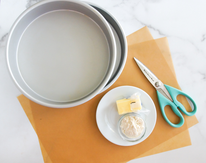 How to Line Cake Pans with Parchment Paper