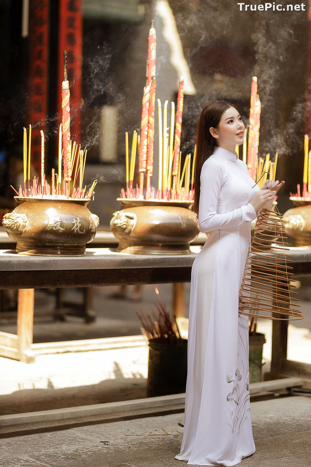 Image The Beauty of Vietnamese Girls with Traditional Dress (Ao Dai) #2 - TruePic.net - Picture-69