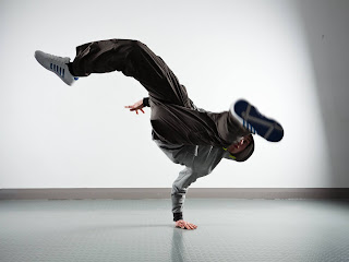 Breakdancer