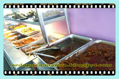 deretan pilihan lauk pauk untuk dimakan
