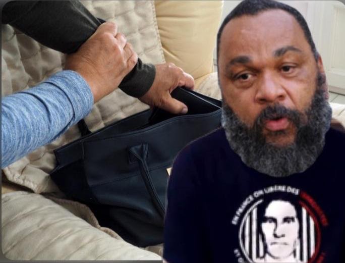 Le Roi De L'arnaque Balance ton antisémite: Dieudonné , le roi de l'arnaque