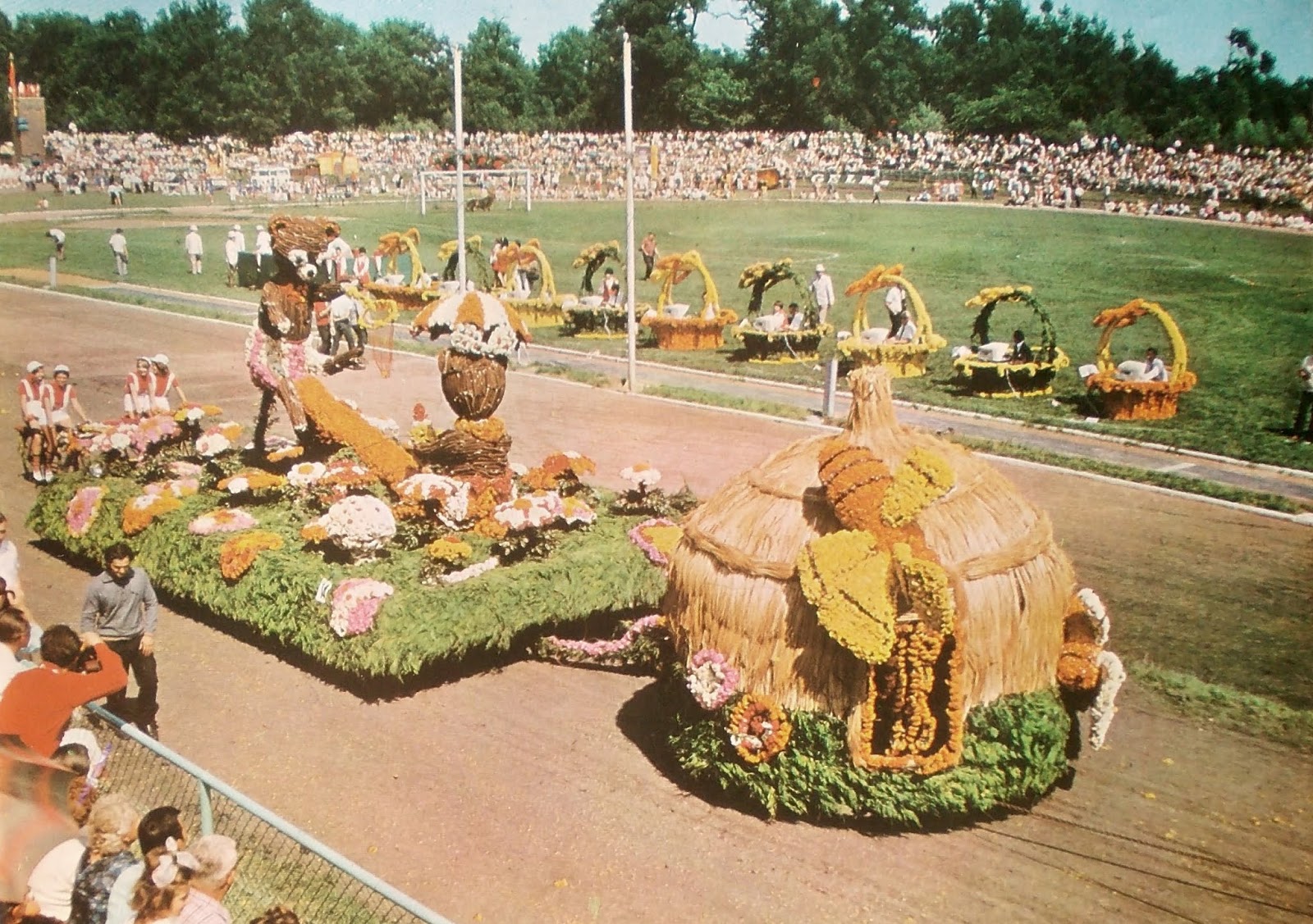 Debreceni Képeslapok: 1970 – az 5. virágkarnevál