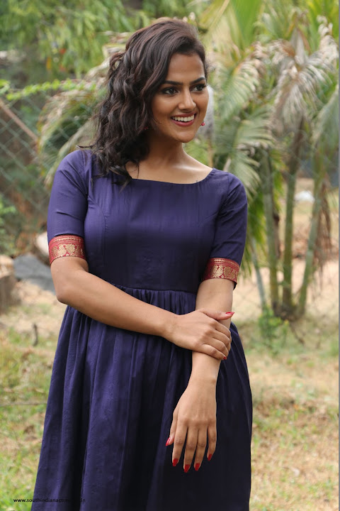 Shraddha Srinath at Vikram Vedha Press Meet