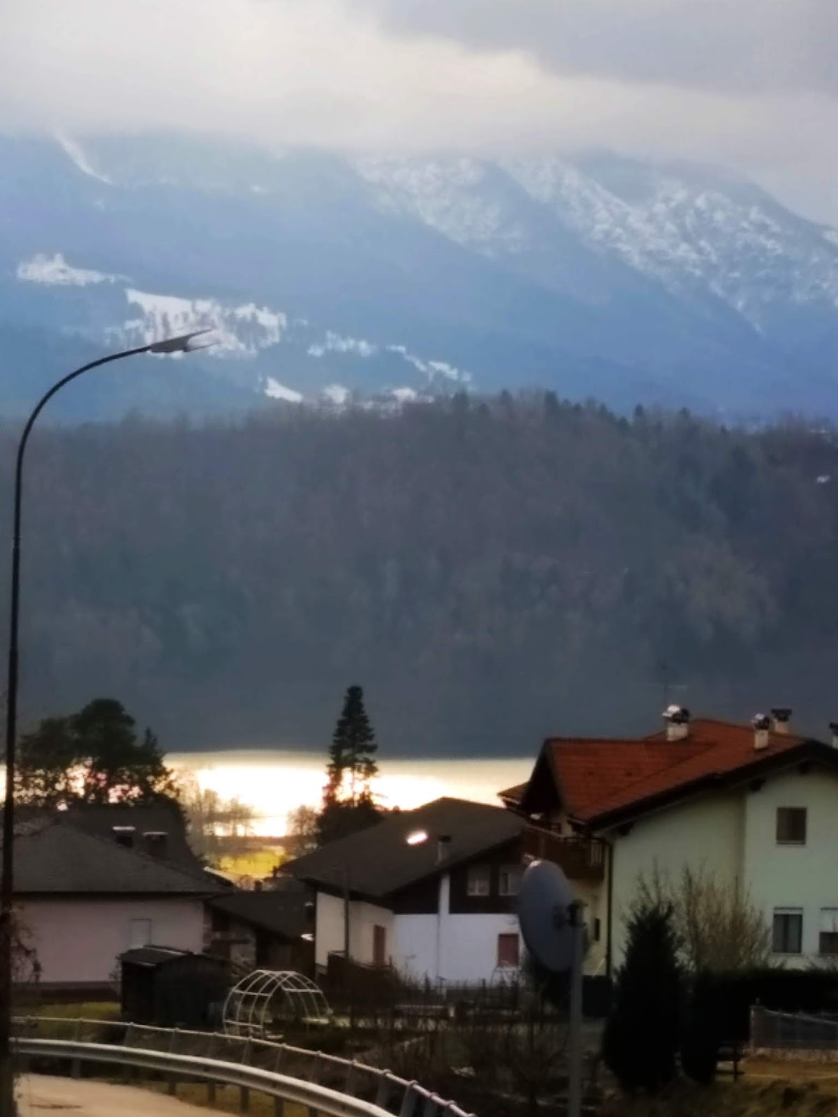 Tramonto Lago di Levico Terme 3 foto Trento Trentino Alto Adige Tramonto Lago di Levico Terme 3 foto Trento Trentino Alto Adige