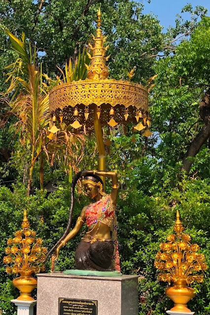 Wat Pan Ping - Chiang Mai - Tailândia Wat Pan Ping - Chiang Mai - Tailândia