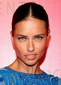 Adriana Lima's hairstyles & make up gallery - Models Inspiration