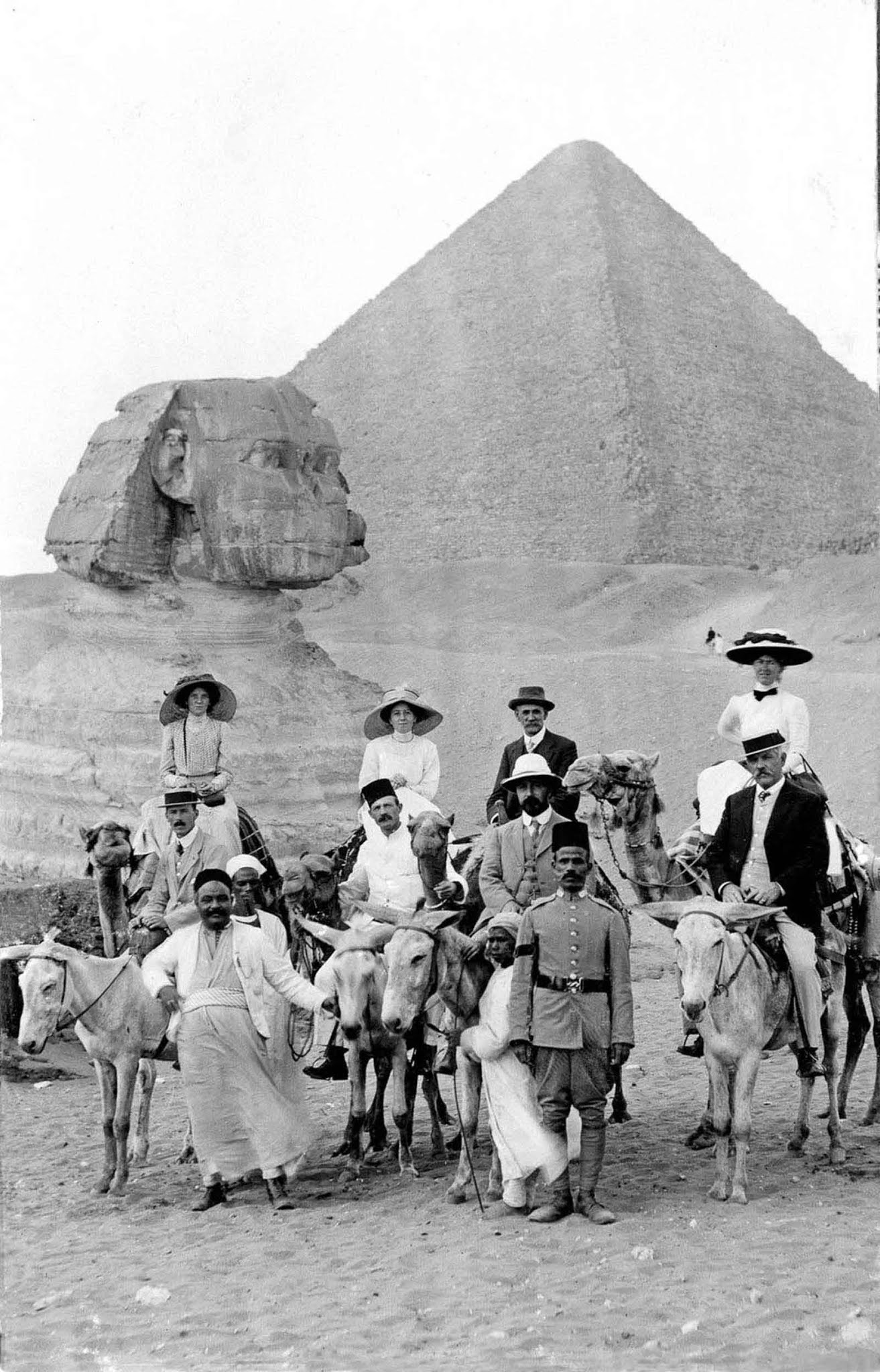 early tourist pyramids ancient Egypt