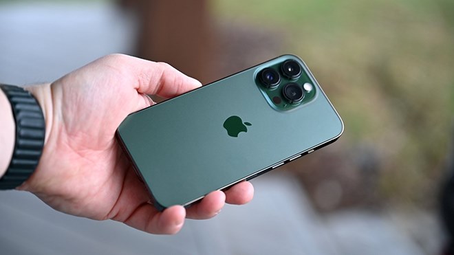 Xếp hạng điện thoại zoom “đỉnh“ nhất thị trường 6 Xep hang dien thoai chup anh zoom tot nhat thi truong iphone 13 pro xl 1650341752 542 width660height371