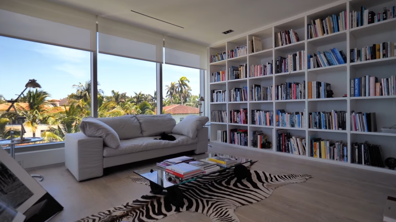 29 Photos vs. 3550 Matheson Ave | Miami - Contemporary Bayfront Property - Luxury Home & Interior Design Video Tour 29 Photos vs. 3550 Matheson Ave | Miami - Contemporary Bayfront Property - Luxury Home & Interior Design Video Tour