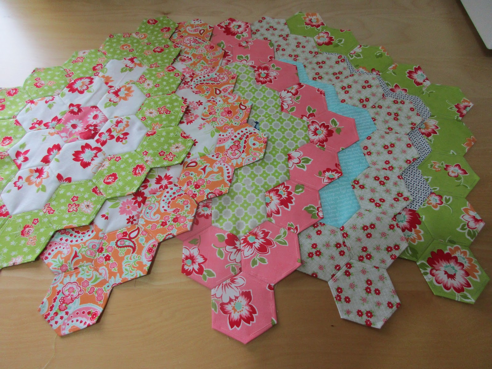Sew Me EPP Hexie Diamond Quilt update