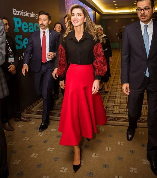 Queen Rania met with Turkish President Recep Tayyip Erdogan and First Lady Emine Erdogan at Swiss Hotel The Bosphorus in Istanbul