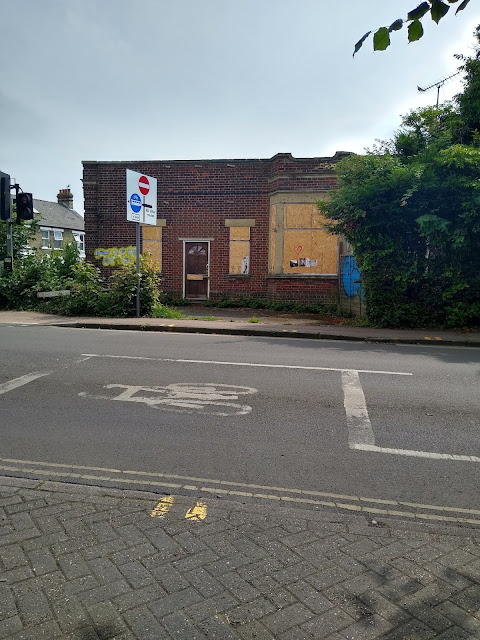 Romsey, Labour Club, Psychogeography