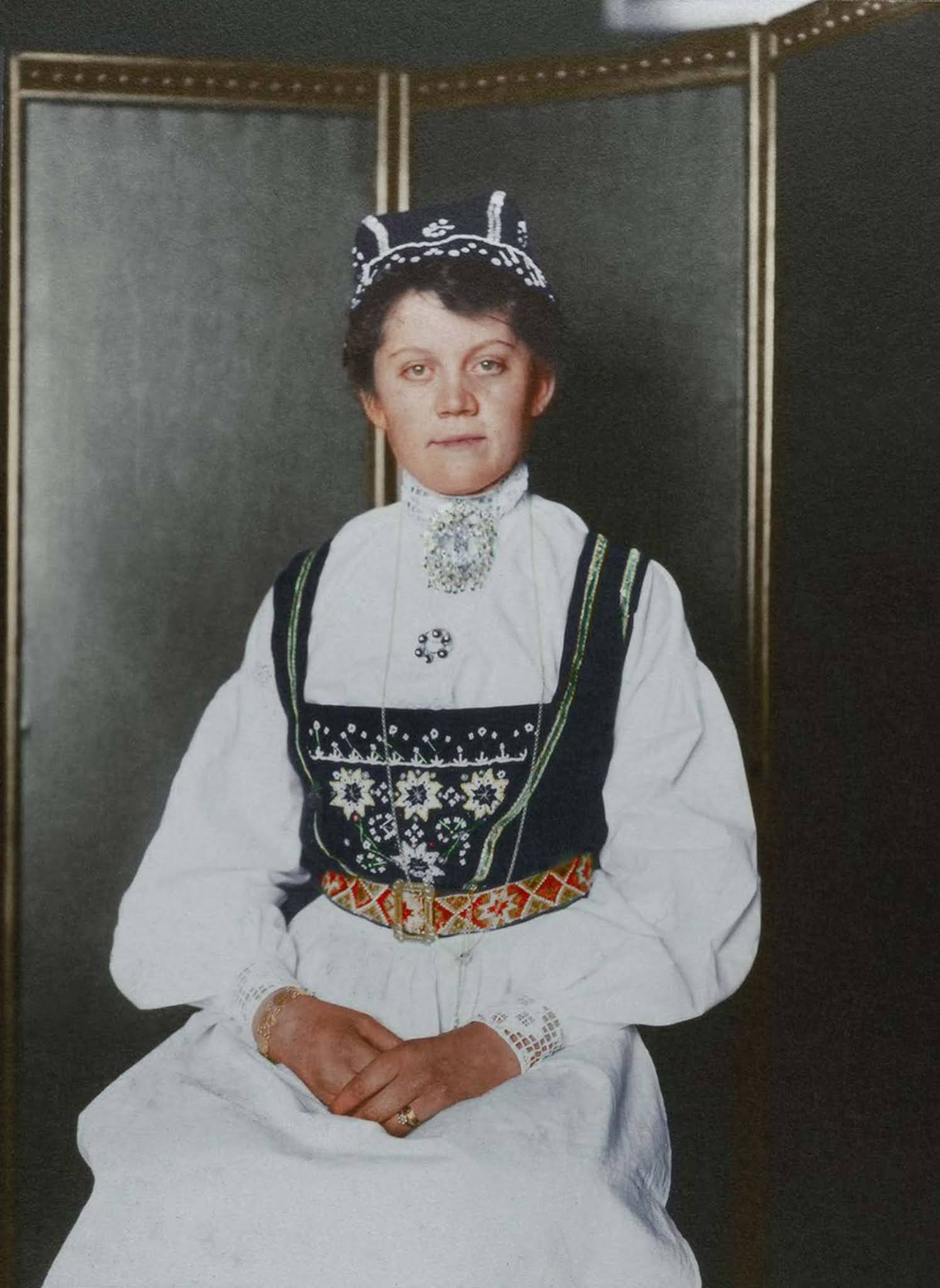 Colorized portraits of Ellis Island immigrants, 1906-1911 - Rare ...