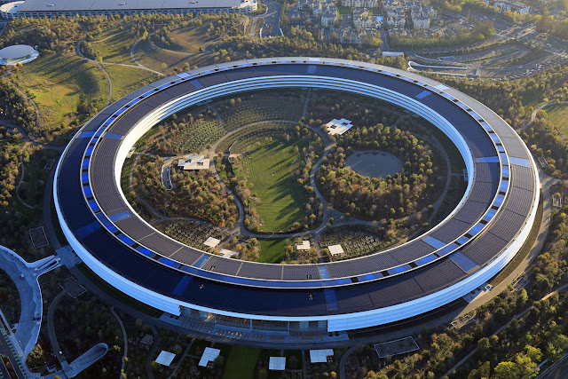 edificio circular desde el aire sede central apple, California