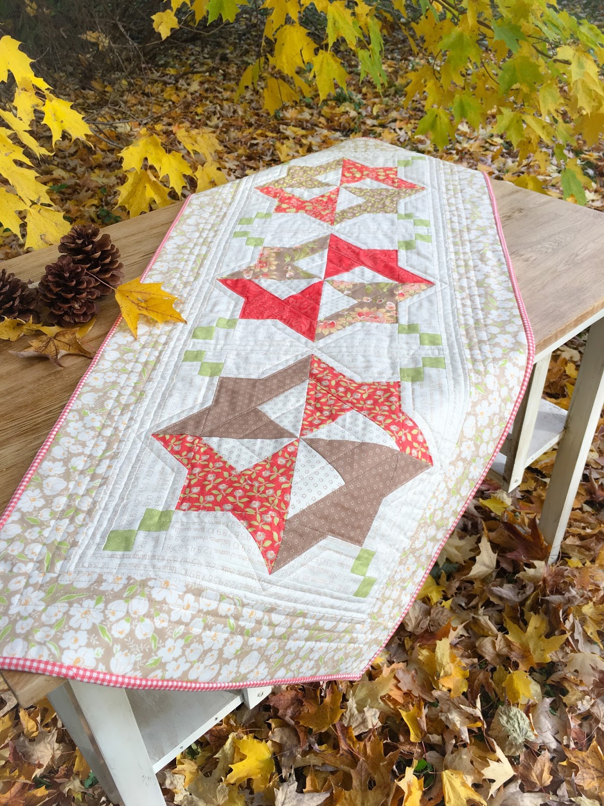 Carried Away Quilting Tablerunner Bliss Quilt Along Medallion Tablerunner