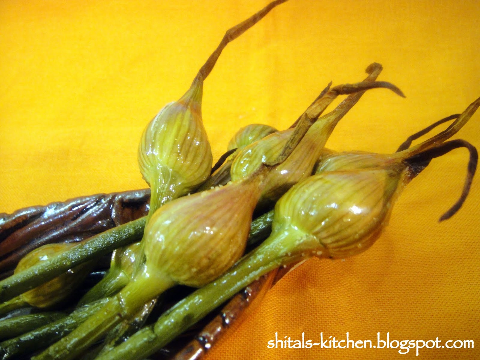 Shital'sKitchen Roasted Garlic Flowers