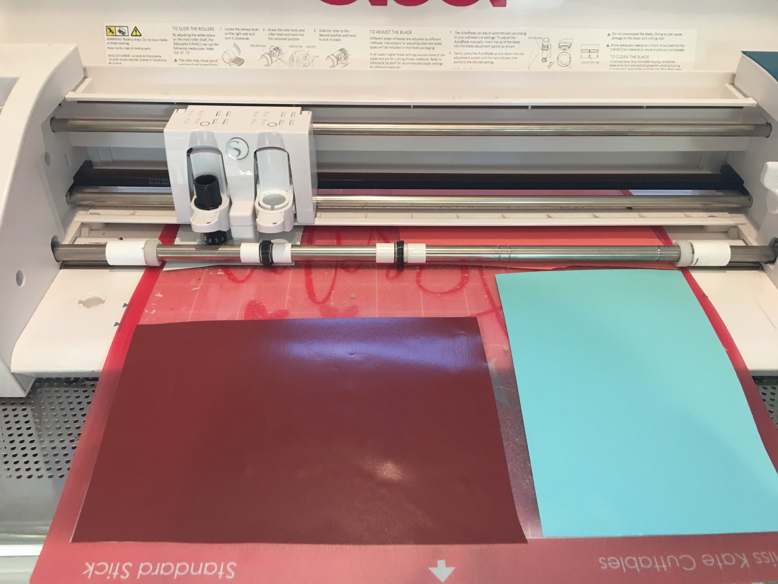 Trick to Make Weeding HTV Easier - Silhouette School