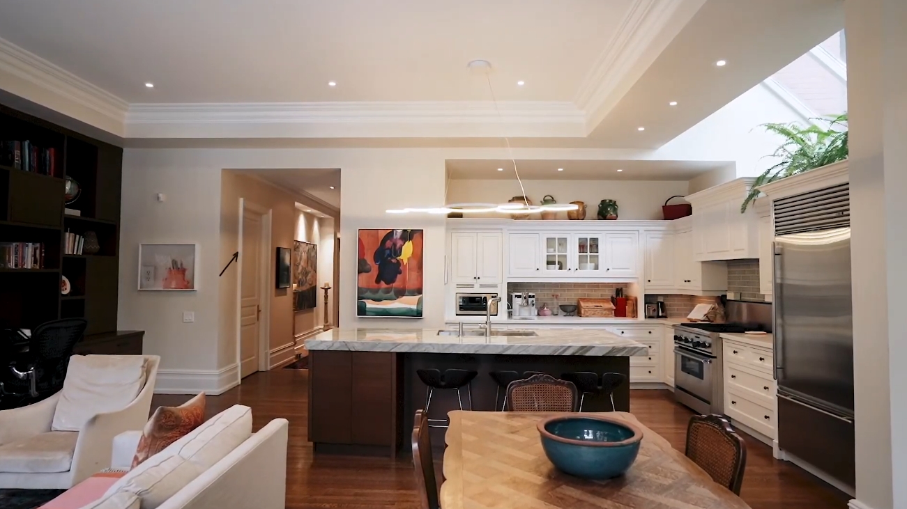 Luxury Home Interior Design Tour vs. 88 South Drive, Toronto, Ontario - Sotheby's International Realty Canada