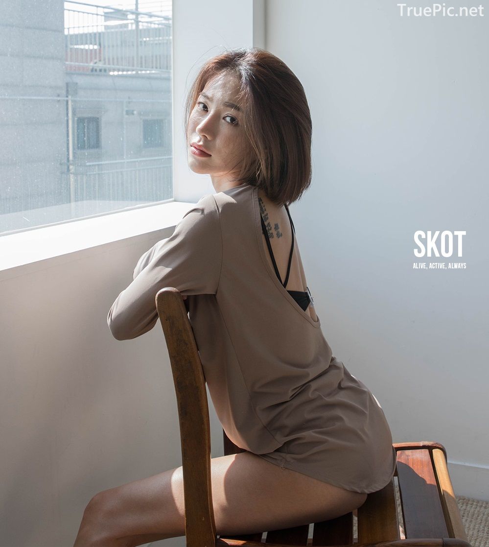 Korean model and fashion - An Seo Rin - Swimwear studio photoshoot - Picture 21