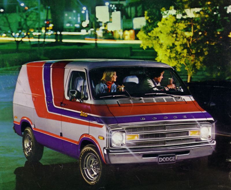 Rock ’n’ Roll on Wheels 30 Photos of the Coolest Customized Vans of