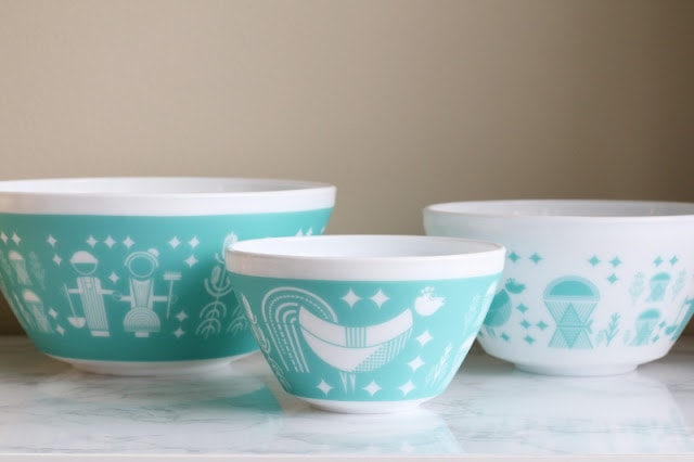 Inspired by Vintage Pyrex - butterprint inspired bowls