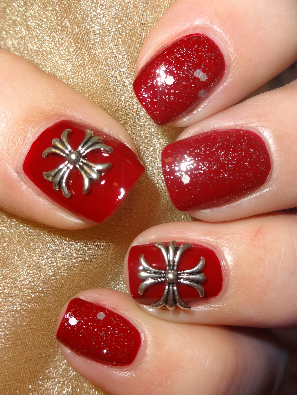 Wendy's Delights Silver tone 3D Gothic Crosses from Charlies Nail Art