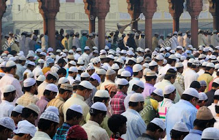 Kaum Muslim Terbagi Tiga Golongan: Sabiqun, Muqtashid, Zhalim