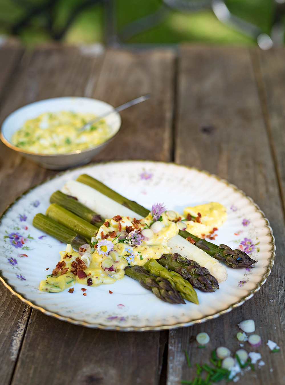 Bunter Spargel mit Bozner Sauce | Rezept S-Küche