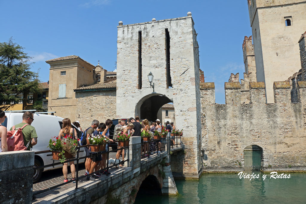 Entrada a Sirmione, Italia