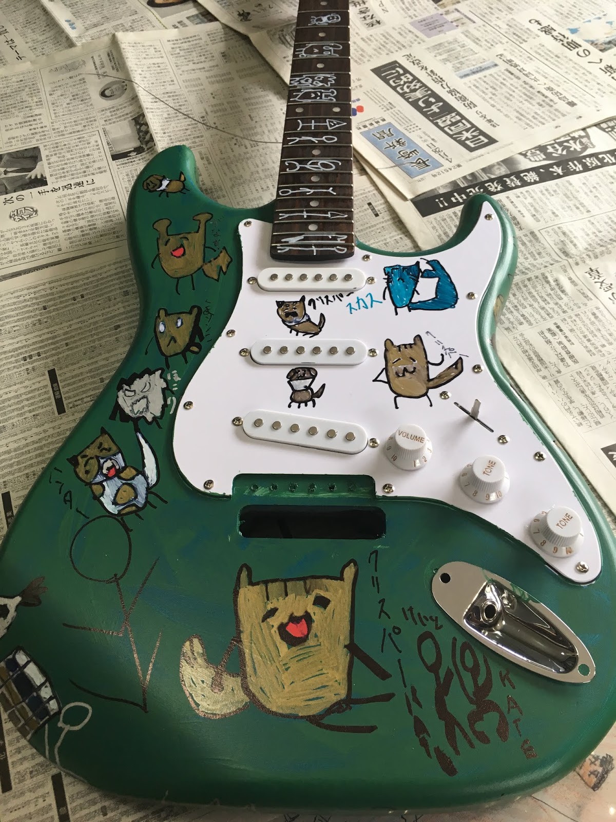 Audrey S Rocksmith Pageーロックスミス少女 ケイトです ギターを見せます This Is Kate I Will Show You Guys My Guitar