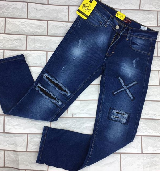 Model Celana Jeans Sobek Pria Terbaik 2020