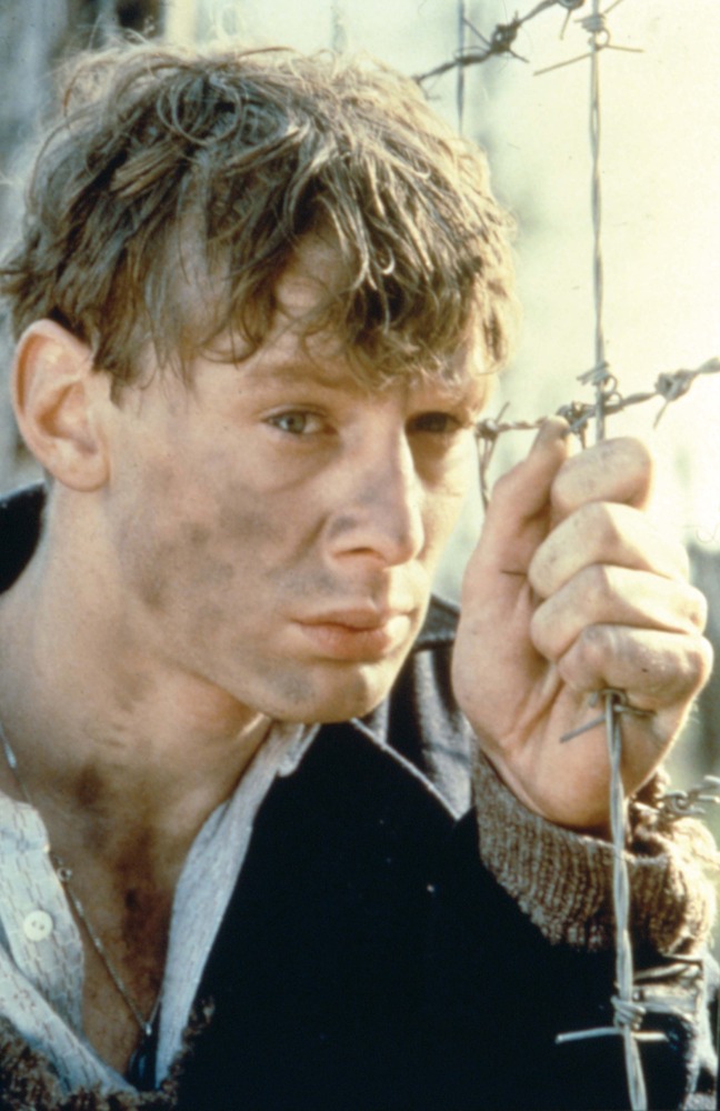 Film Au Nom De Tous Les Miens Complet AU NOM DE TOUS LES MIENS « PELICULAS DEL HOLOCAUSTO JUDIO