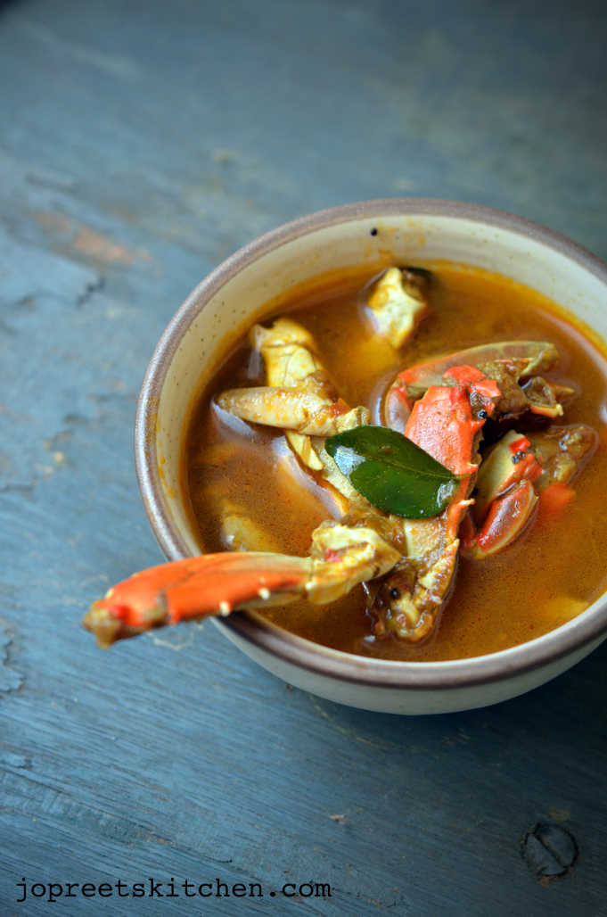 Chettinadu Nandu Rasam / Spicy Crab Legs Soup