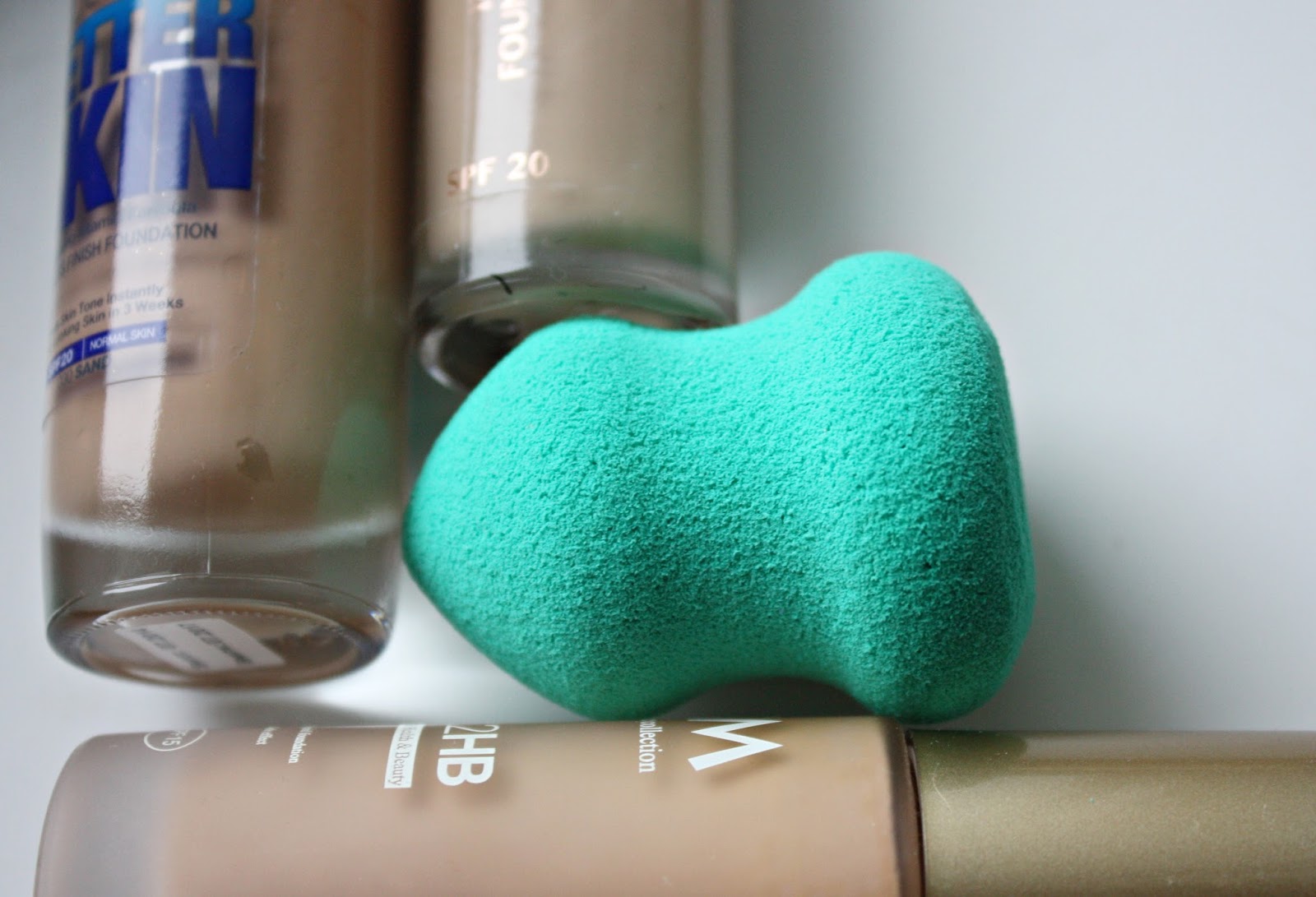 Powder Puff Blender. Спонж для нанесения тональных и кремовых текстур.