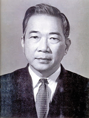 ảnh chân dung tố hữu