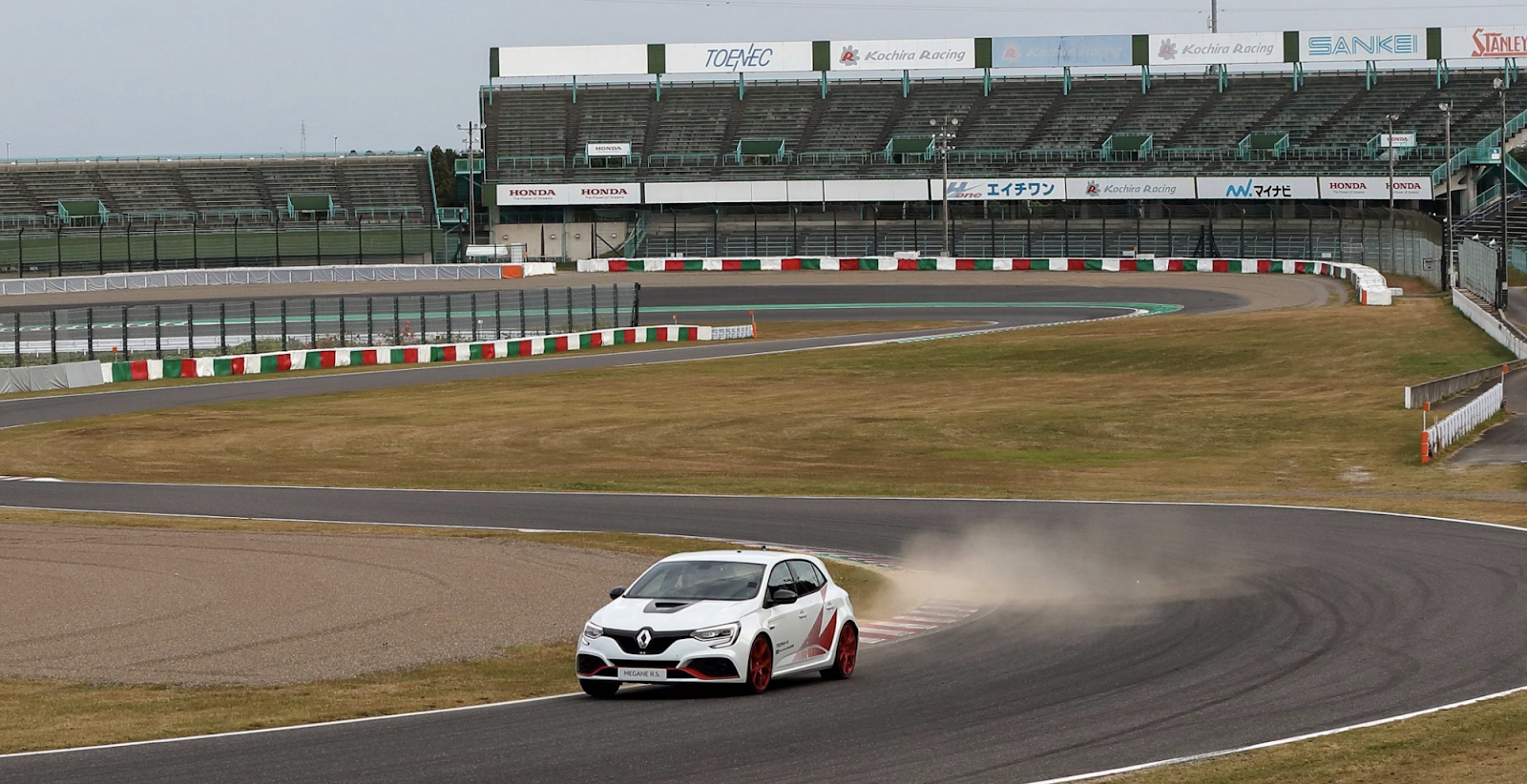 Renault Sport. La Mégane R.S. Trophy R bat le record du circuit de Suzuka. Capture%2Bd%25E2%2580%2599e%25CC%2581cran%2B2019 11 28%2Ba%25CC%2580%2B11.57.06