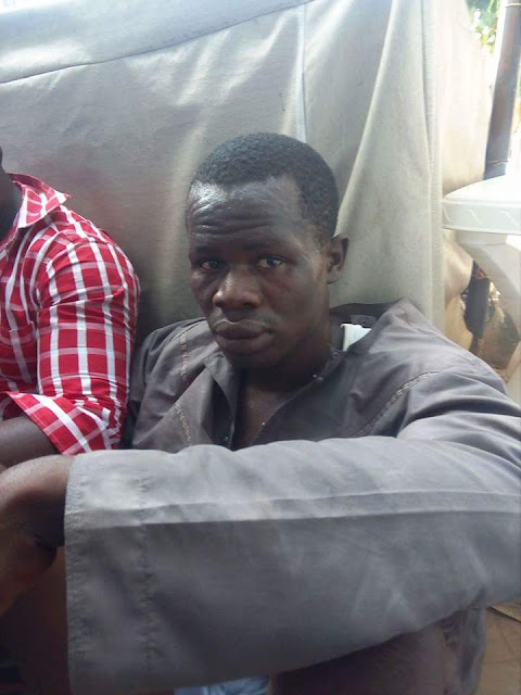 Men Apprehended In Abuja After Trying To Buy Dollars With Fake Naira Notes... Photos Cunn1