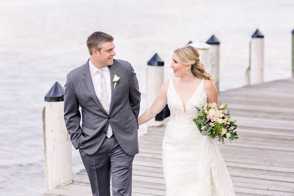 Annapolis Waterfront Hotel Wedding 2021 lower deck photographed by Heather Ryan Photography