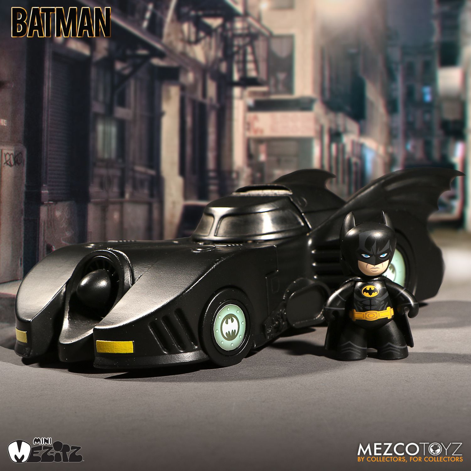 Бэтмобиль batman. Бэтмен тим Бертон Бэтмобиль. Бэтмобиль 1989. Batman 1989 Batmobile. Бэтмен Бэтмобиль 2023.