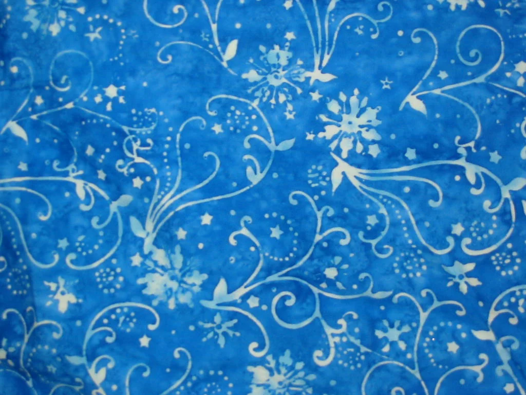 Wallpaper Kain Batik Tulis Warna Alam Floral Latar Biru Wallpaper