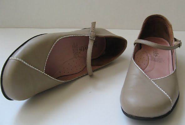 dansko flats