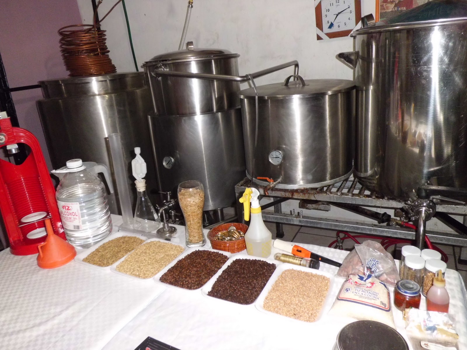 CervecerosGDL Curso de elaboración de cerveza artesanal 100 grano en Guadalajara Jal. Sabado 8