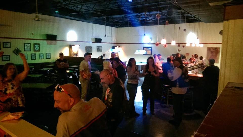 HAROLDS BAR WICHITA FALLS, TEXAS DANCERS NIGHT ON FRIDAY HERE AT