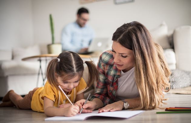 200 Pantun untuk Ibu dan Ayah Tercinta Penuh Kasih Sayang - Pintarsiana