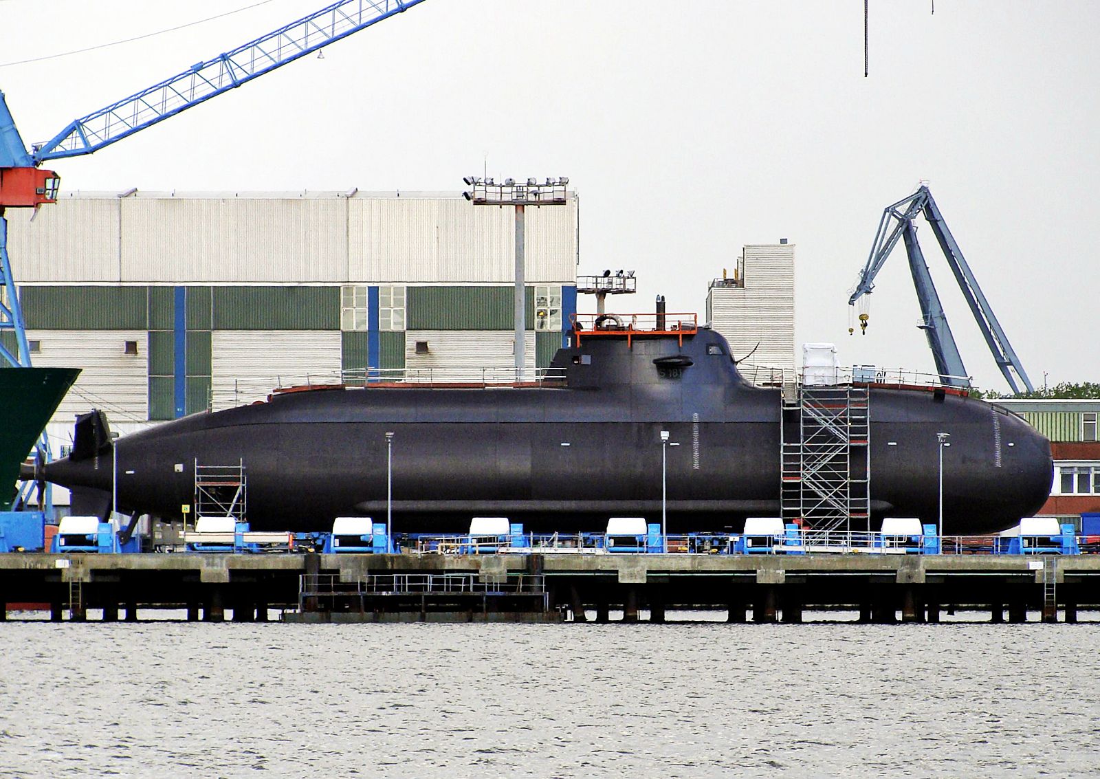 """SI VIS PACEM PARA BELLUM""": Submarine U212 class