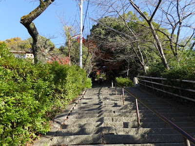 野崎観音・慈眼寺（じげんじ）の階段