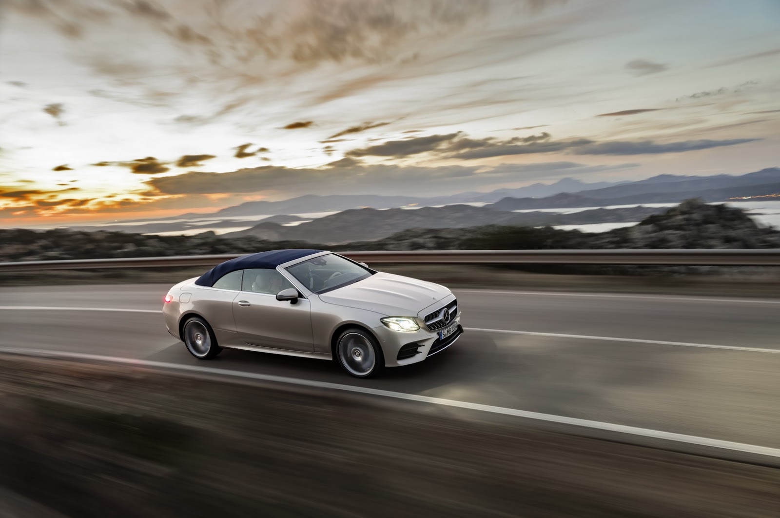 2018-Mercedes-E-Class-Convertible-5.jpg
