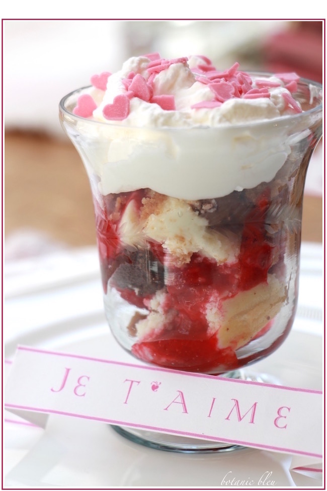 raspberry-cheesecake-valentine-dessert