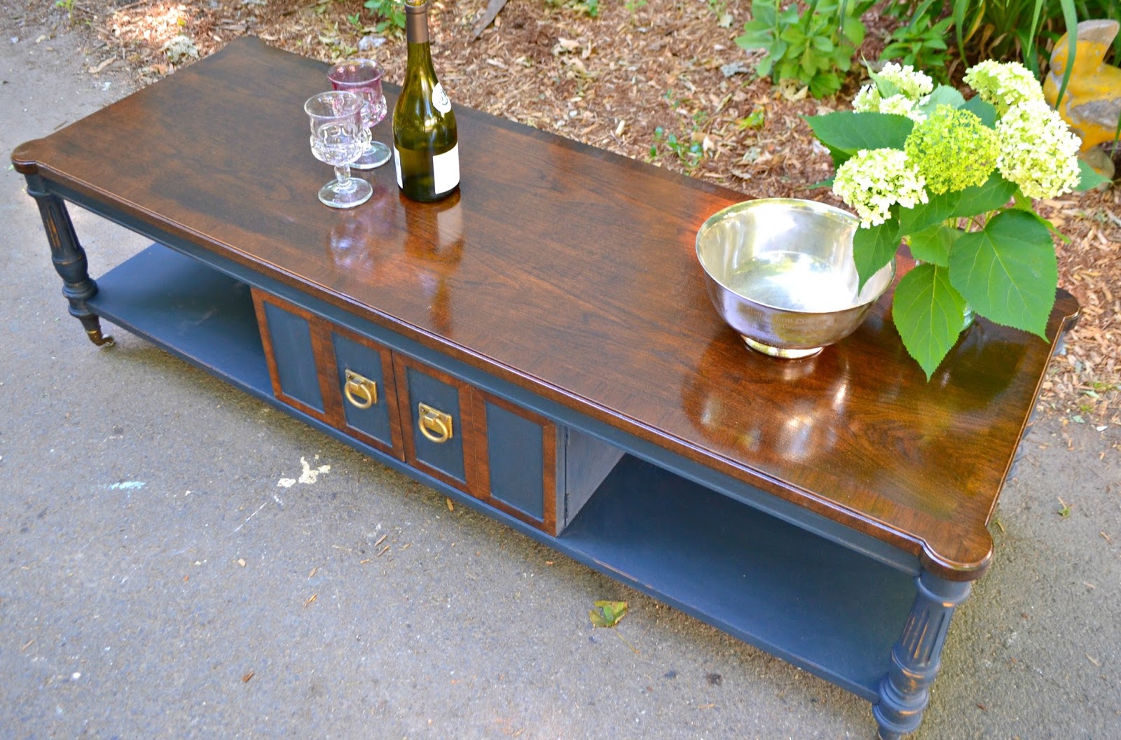 Heir and Space A Vintage Thomasville Coffee Table
